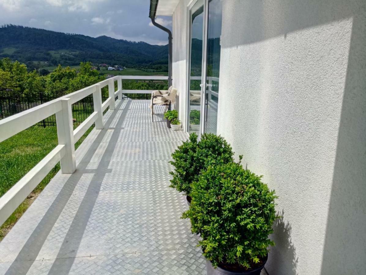Вилла Cosy House Berehomet Экстерьер фото